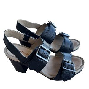 Hush Puppies Stylish Woman’s Block Heel Black Leather Buckle Sandals Sz 6 EUR 37